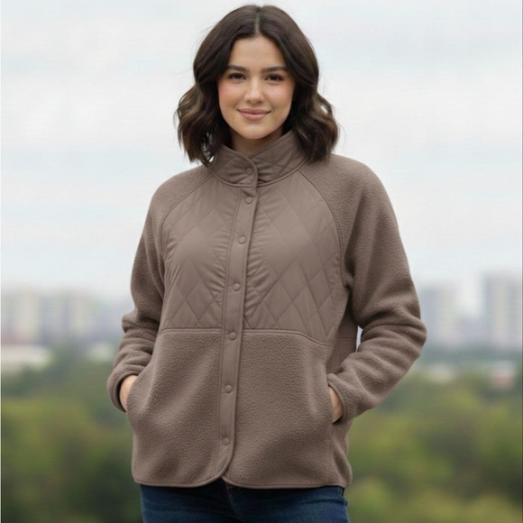 GAP Jackets & Blazers - GapFit Women's Fleece Sherpa Button-Down Jacket NWT